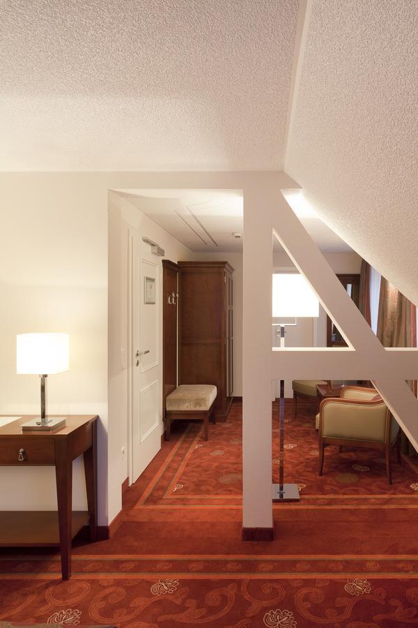 Hotel Zu Den Drei Linden Wermelskirchen Habitación foto
